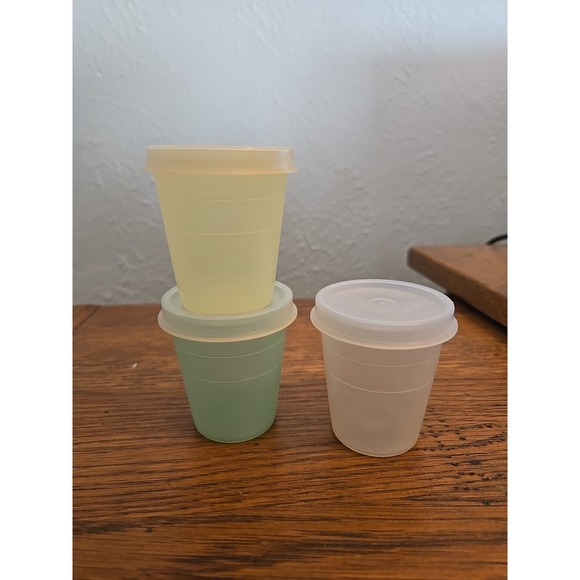 3 Vintage Tupperware Pastel Midget Containers W/Lids # 101 Container/#201 Lids - Picture 1 of 4